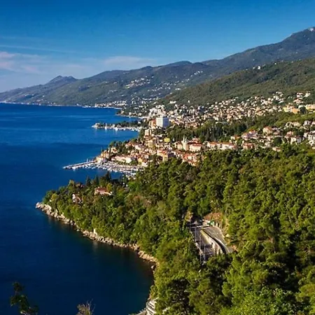 Апартаменты Ines, Cozy, Stunning View, Parking, Pet Friendly *